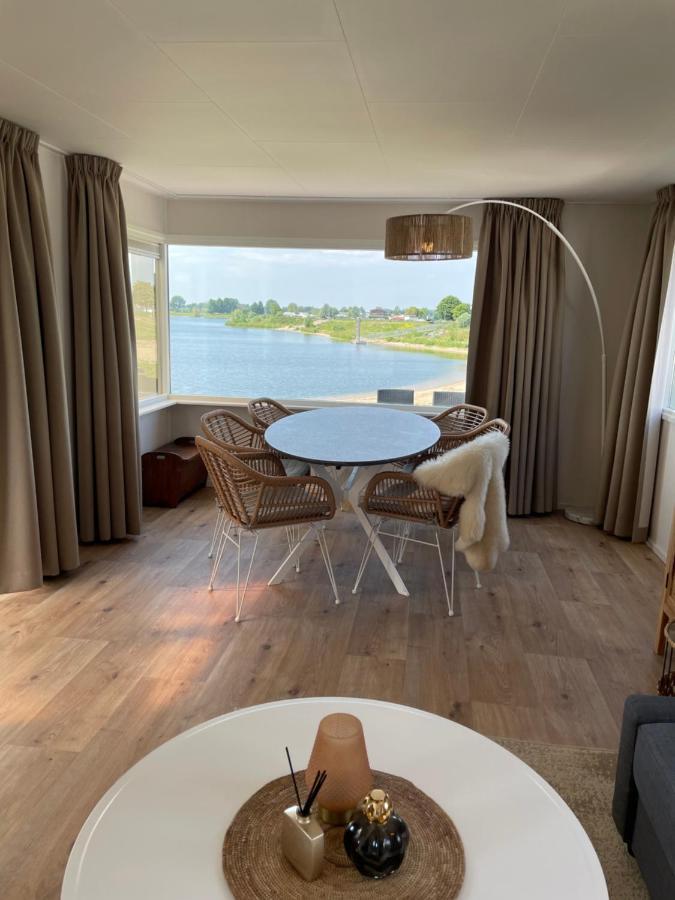 Luxe Chalet Direct Aan Het Water Met Strand Lith 외부 사진