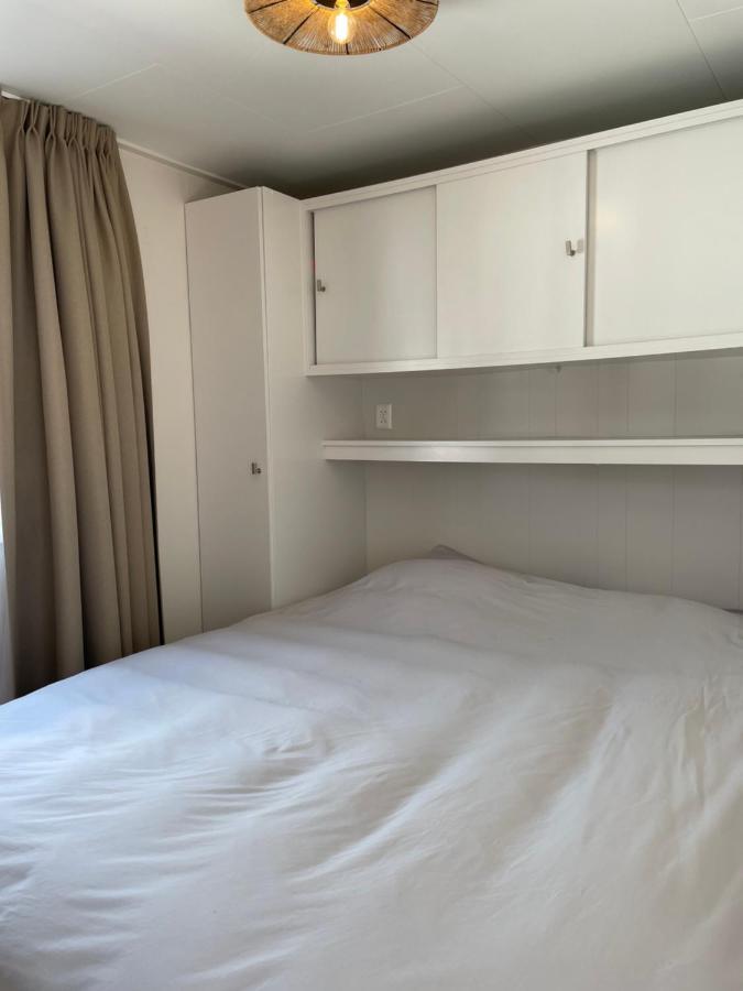 Luxe Chalet Direct Aan Het Water Met Strand Lith 외부 사진