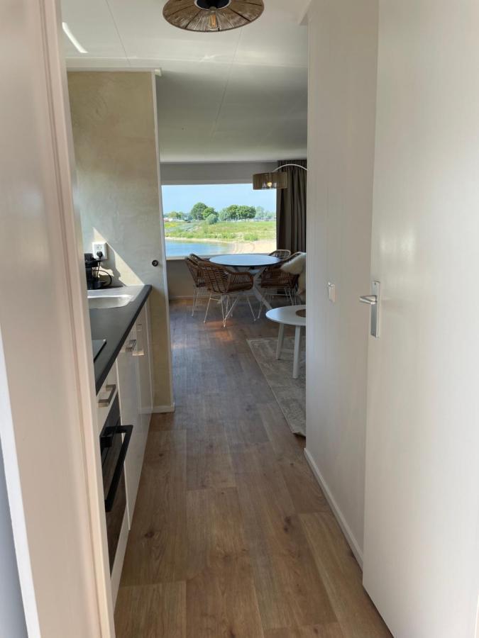 Luxe Chalet Direct Aan Het Water Met Strand Lith 외부 사진